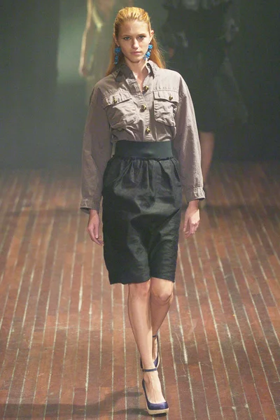 Look 14